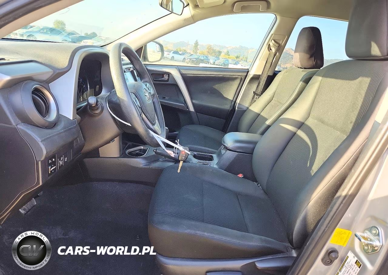 2018 Toyota Rav4 Le VIN:2T3ZFREV9JW425082 - 7
