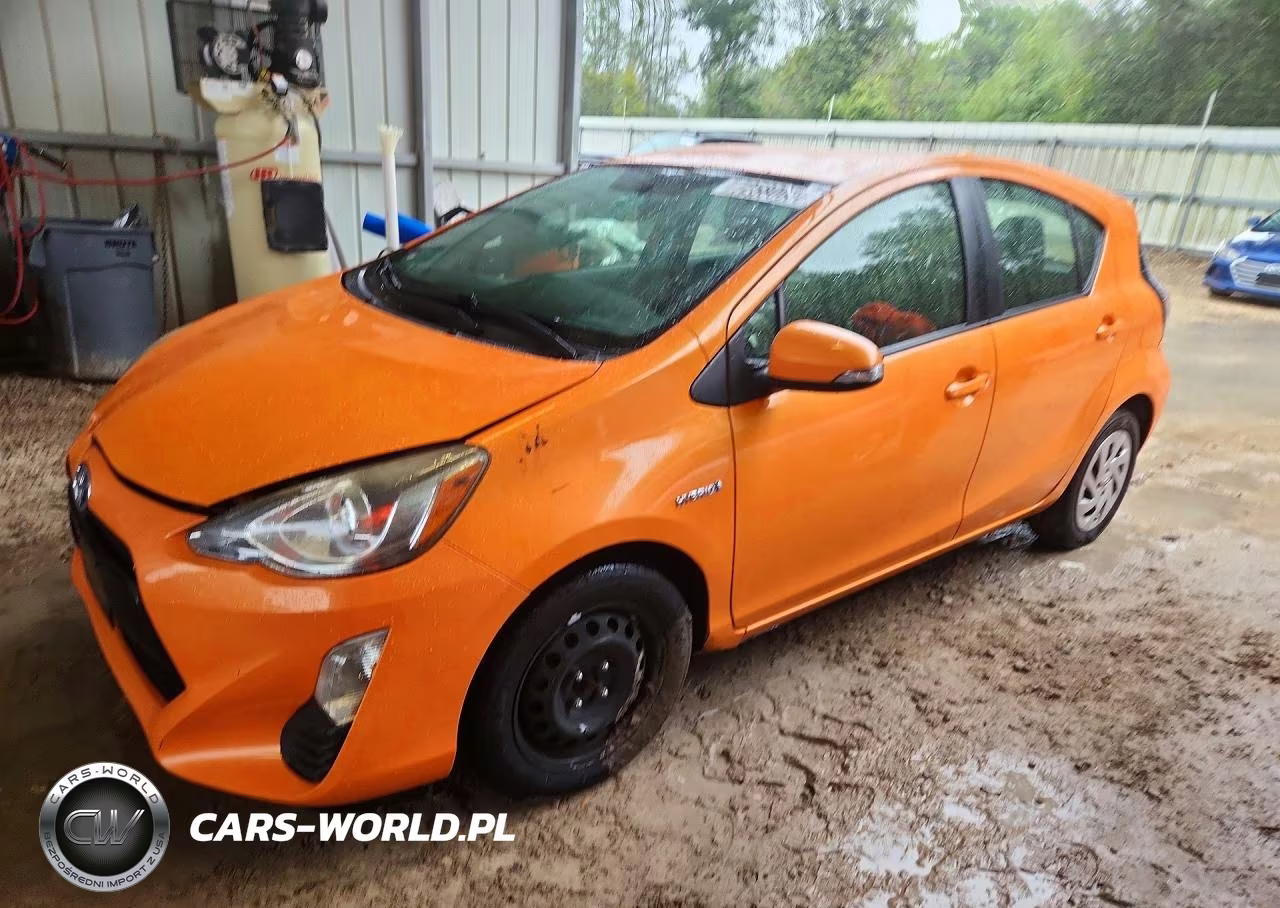 2016 Toyota Prius C Three