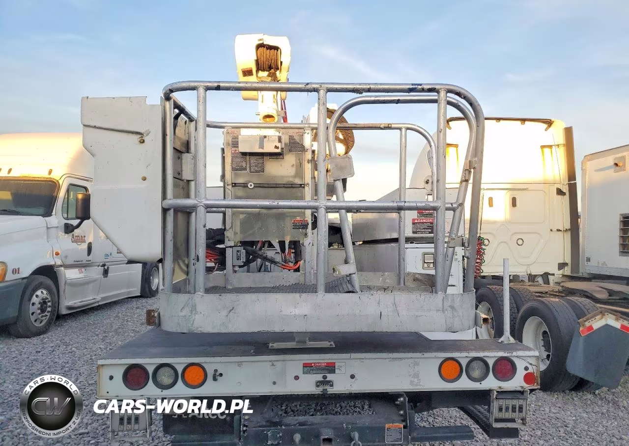 2017 Ford F550 Super Duty Bucket Truck VIN:1FDUF5GTXHDA10208 - 6