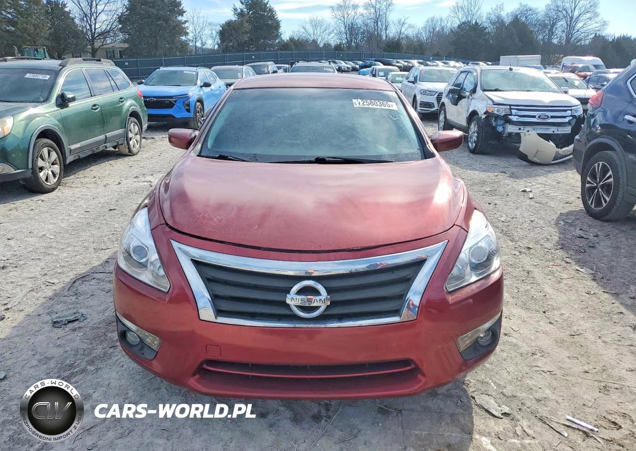 2015 Nissan Altima 2.5 VIN:1N4AL3AP7FC479104 - 5