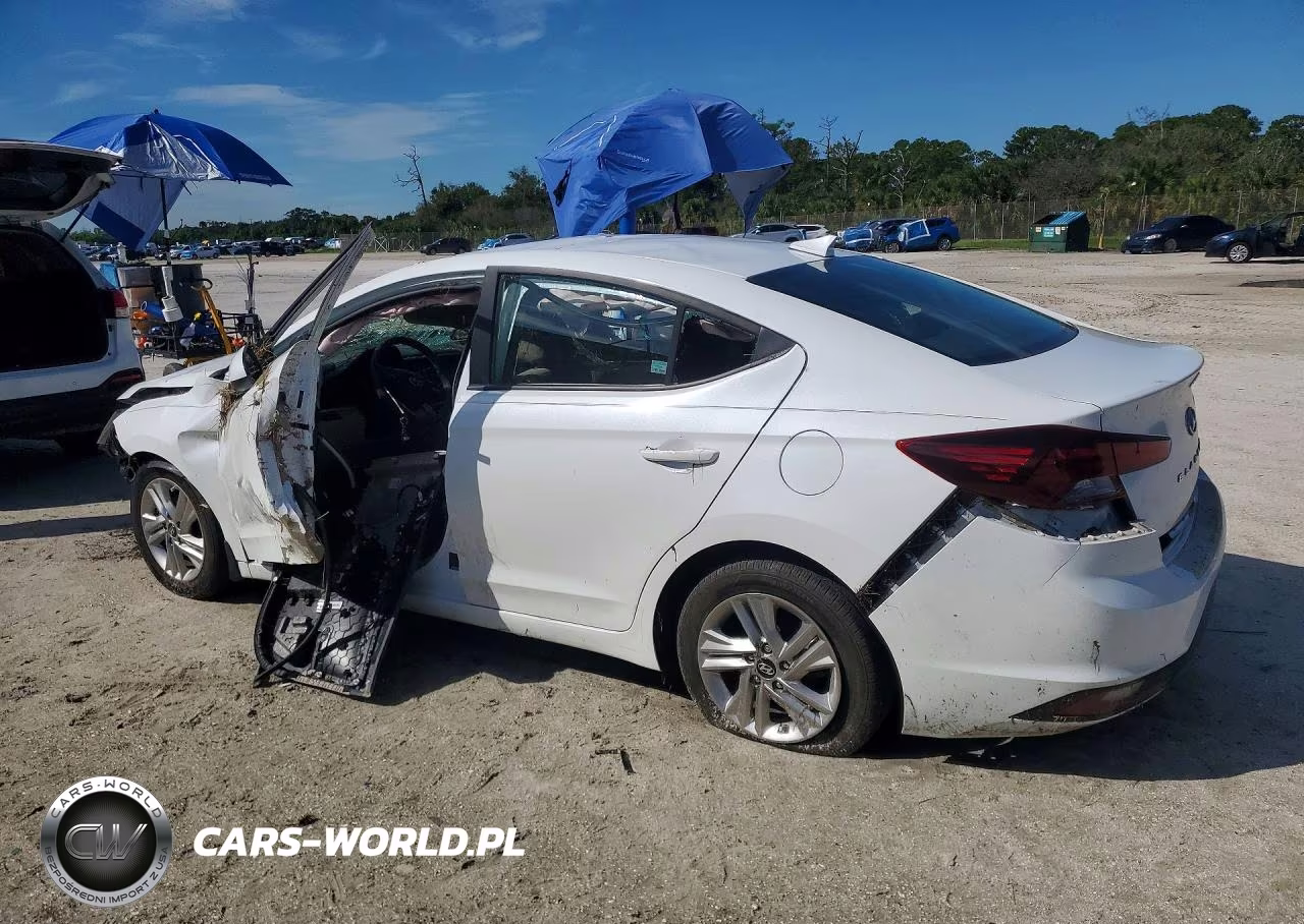 2019 Hyundai Elantra Se VIN:5NPD84LF8KH475743 - 2