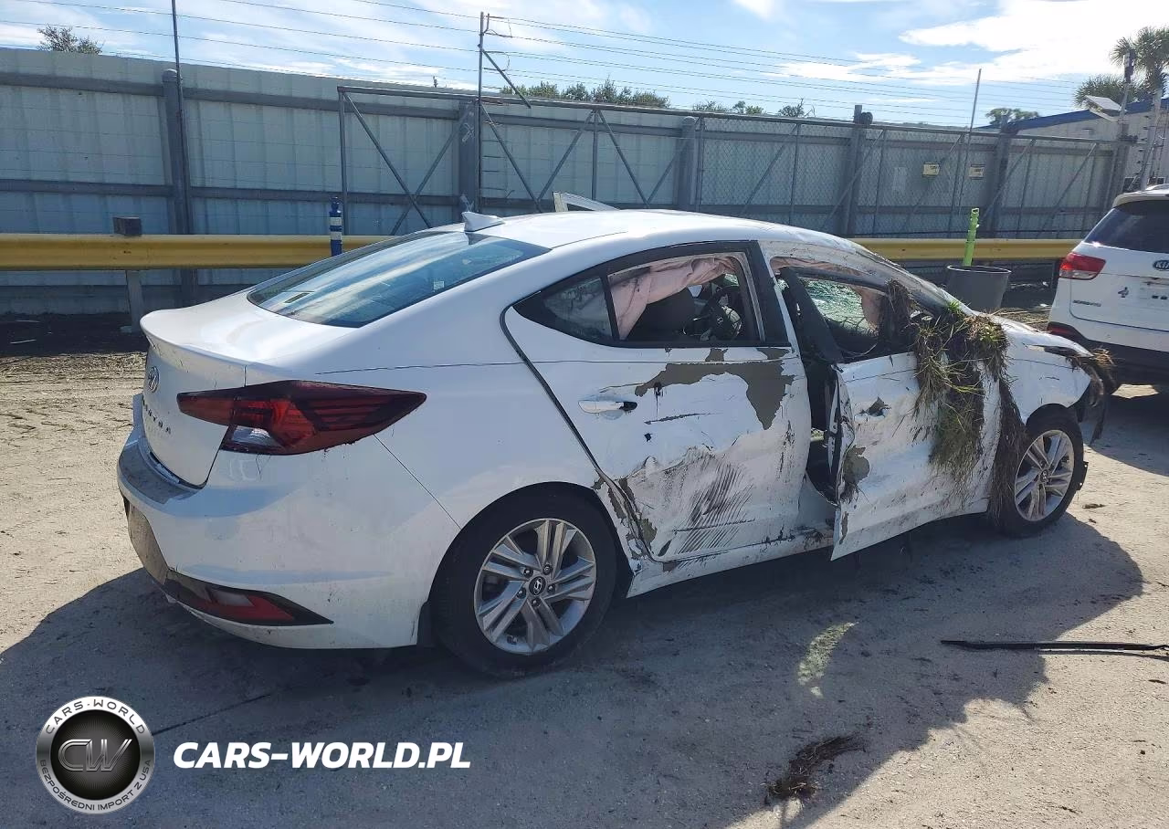 2019 Hyundai Elantra Se VIN:5NPD84LF8KH475743 - 3