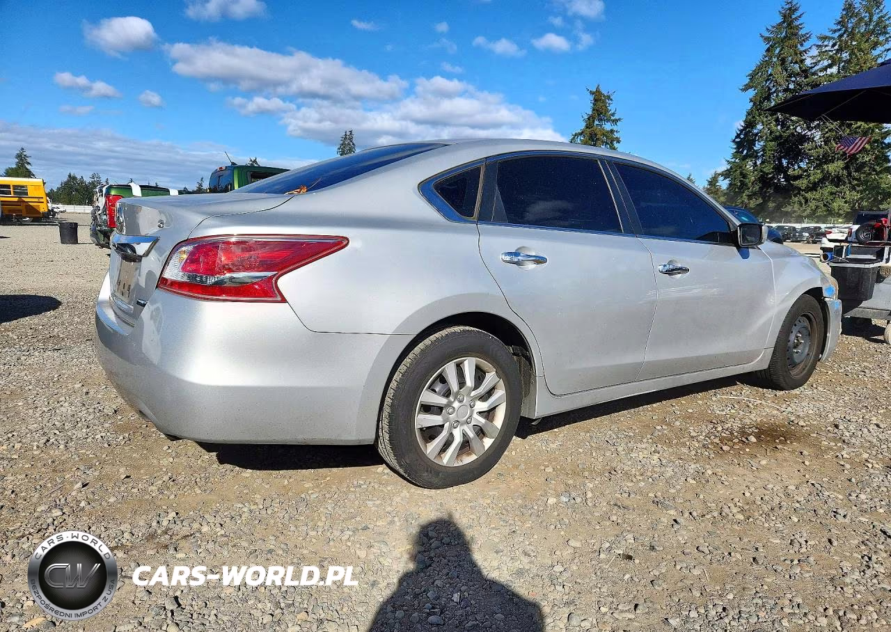 2013 Nissan Altima 2.5 VIN:1N4AL3AP1DC256537 - 3