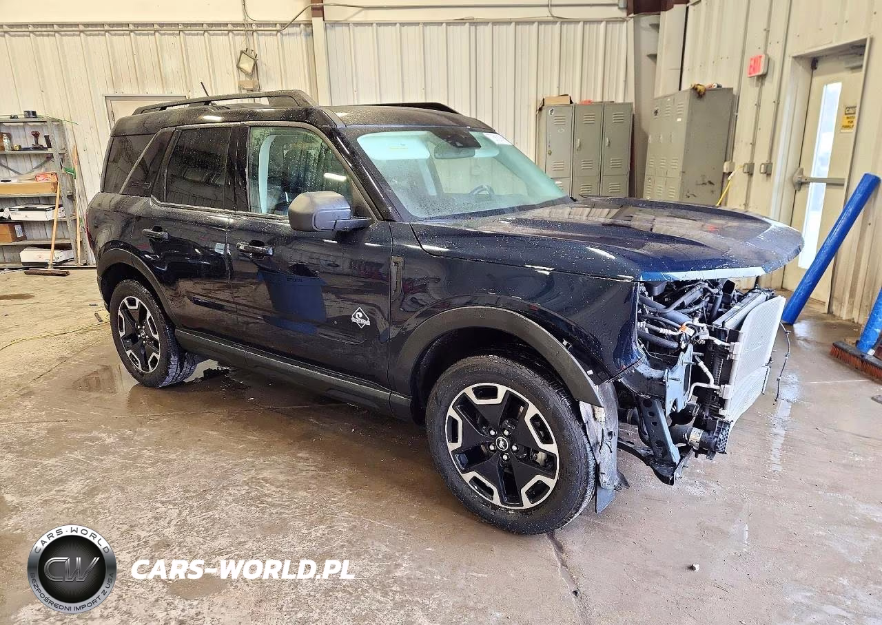 2021 Ford Bronco Sport Outer Banks VIN:3FMCR9C60MRA79114 - 4