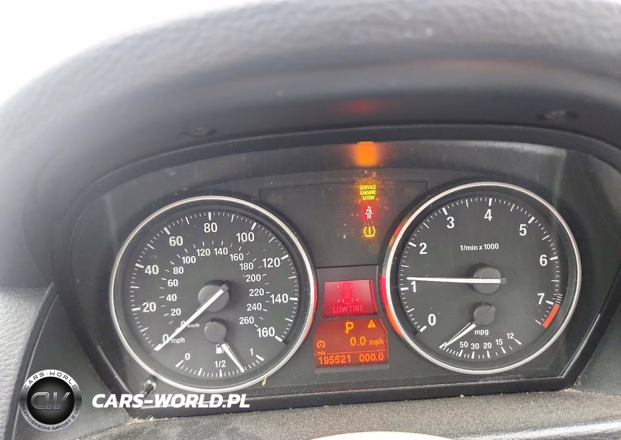2015 BMW X1 xDrive28I VIN:WBAVL1C52FVY27646 - 9