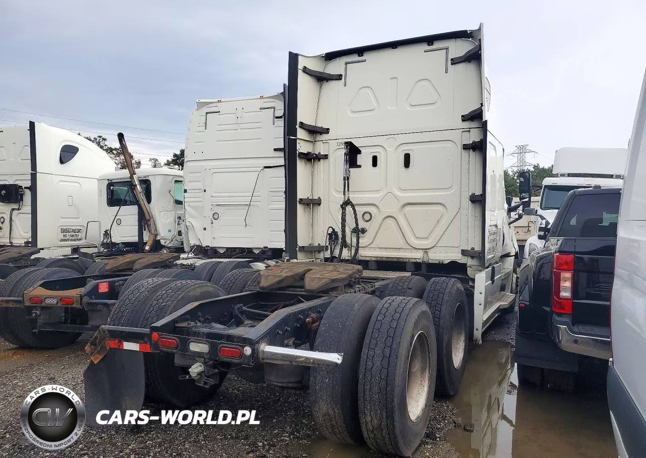 2019 Freightliner Cascadia 126 Semi Truck VIN:3AKJHHDR1KSKF0555 - 3