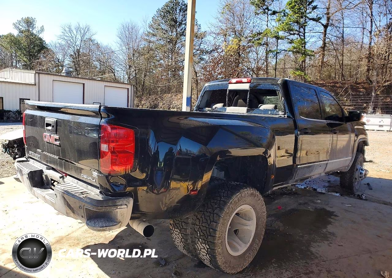 2018 GMC Sierra K3500 Denali VIN:1GT42YEY6JF118433 - 3
