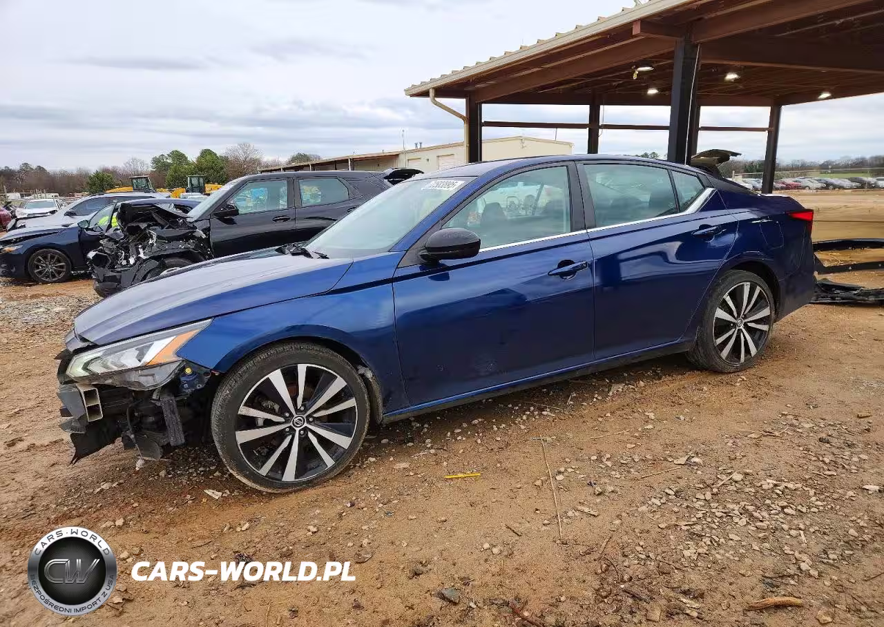 2021 Nissan Altima Sr