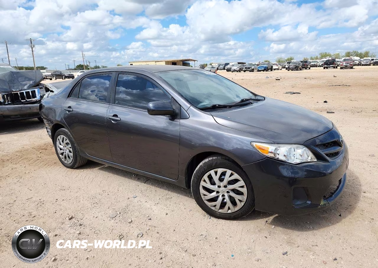 2012 Toyota Corolla Le VIN:5YFBU4EE9CP068901 - 4
