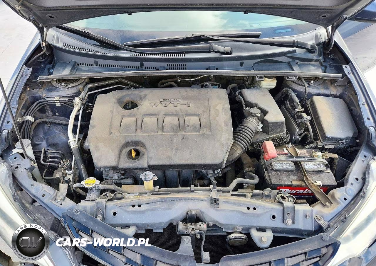 2015 Toyota Corolla S Plus VIN:5YFBURHE9FP303357 - 11