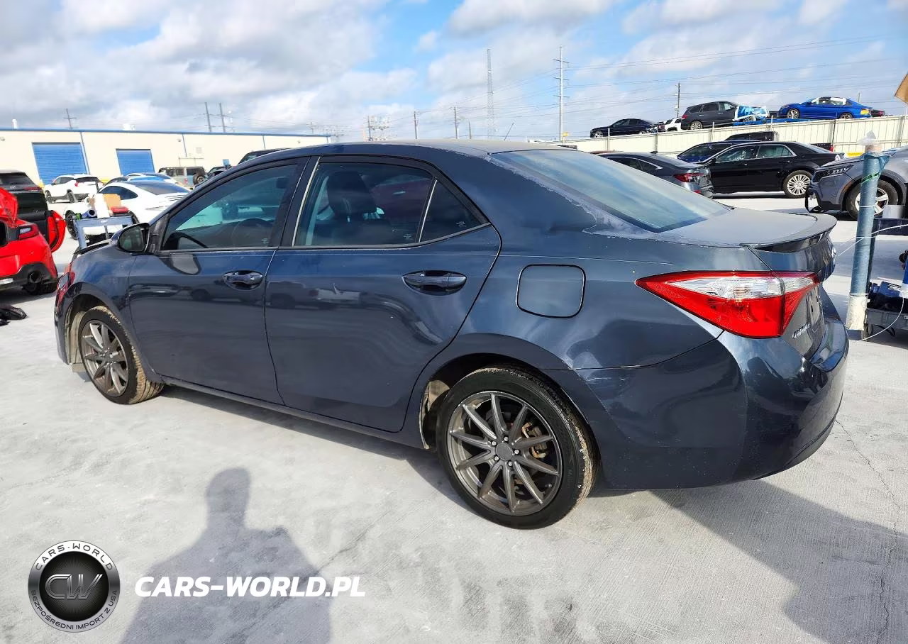 2015 Toyota Corolla S Plus VIN:5YFBURHE9FP303357 - 2