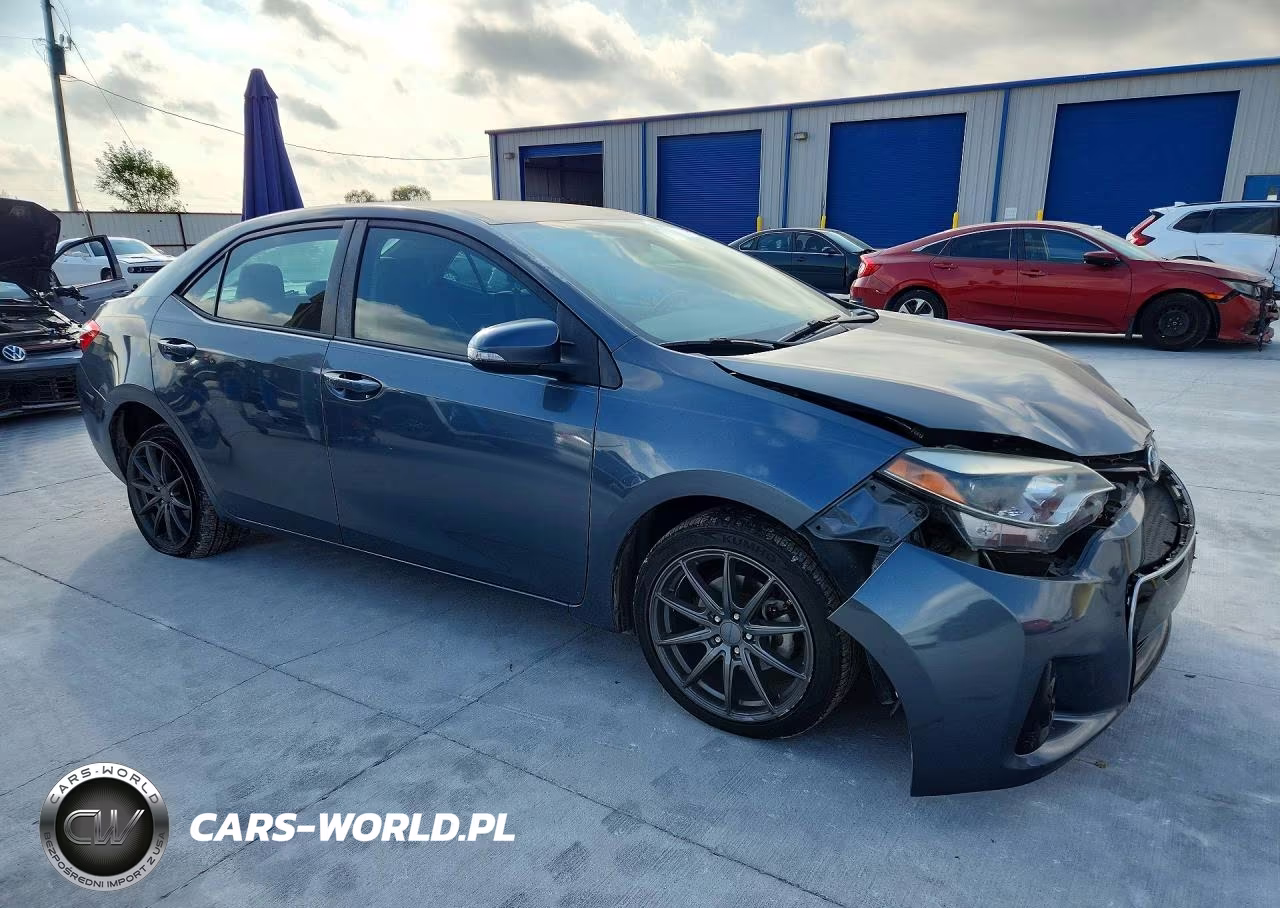 2015 Toyota Corolla S Plus VIN:5YFBURHE9FP303357 - 4