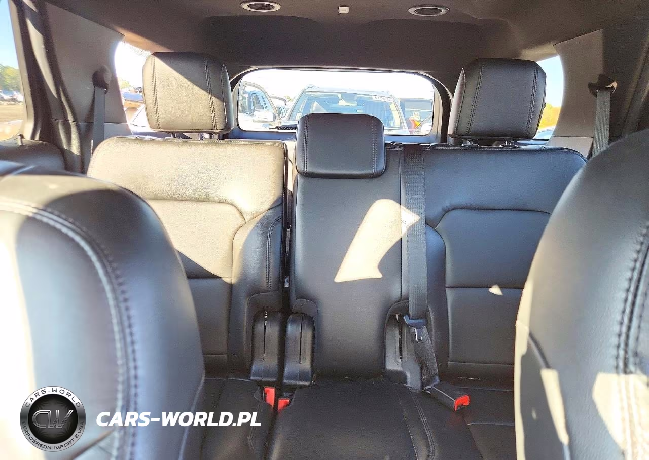 2018 Ford Explorer Xlt VIN:1FM5K8D82JGB61937 - 10