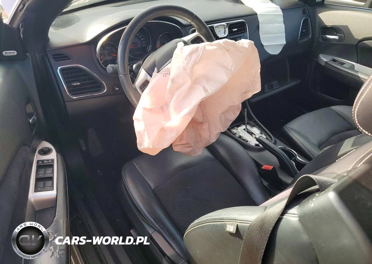 2014 Chrysler 200 S VIN:1C3BCBGG4EN135172 - 8
