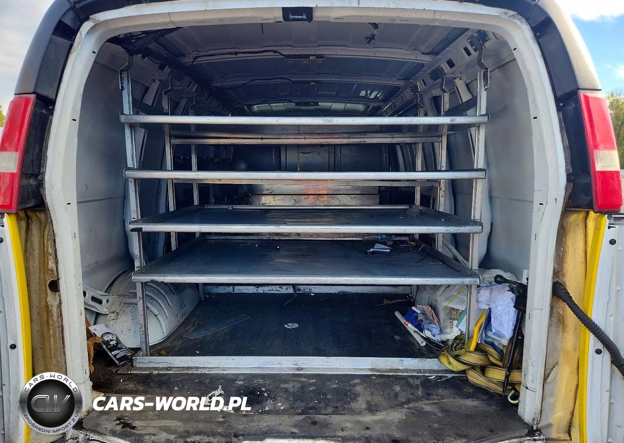 2016 Chevrolet Express G3500 VIN:1GCZGGFG5G1195131 - 10