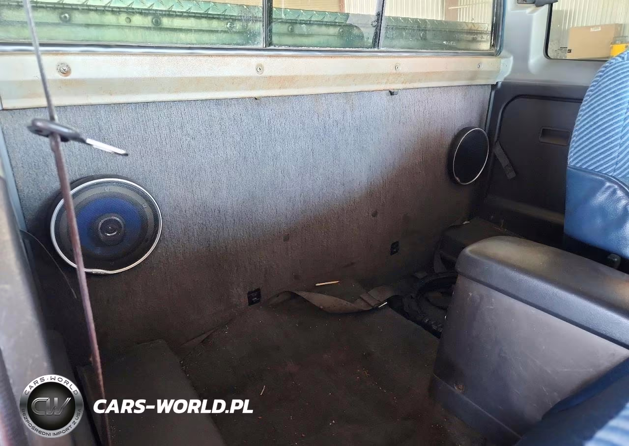 1996 Nissan Truck Xe VIN:1N6SD16Y0TC304316 - 10