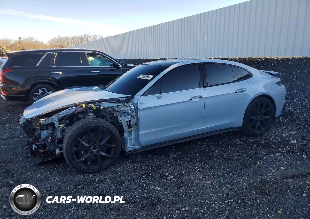 2025 Porsche Panamera Base