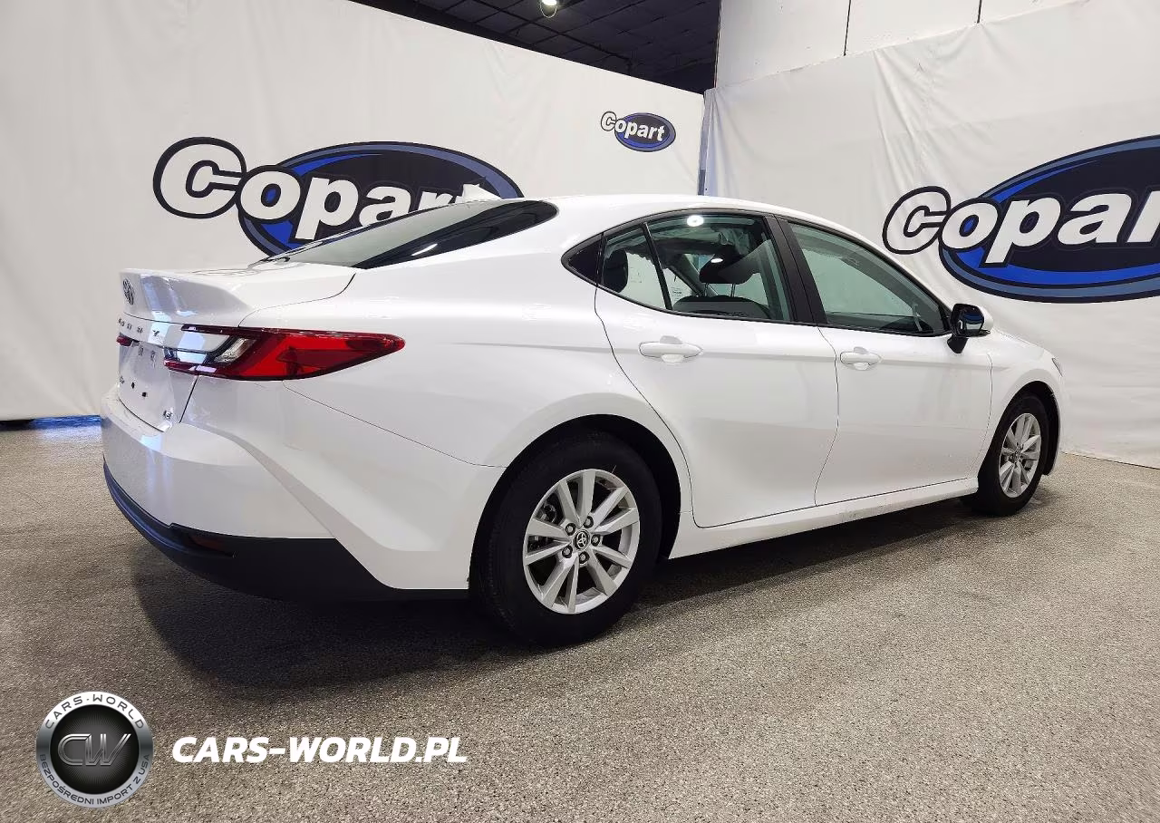 2025 Toyota Camry Le VIN:4T1DAACK7SU556055 - 3