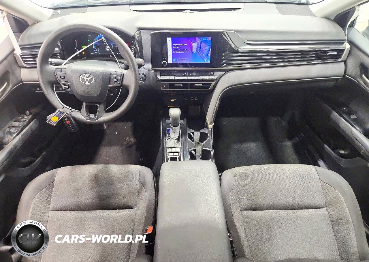 2025 Toyota Camry Le VIN:4T1DAACK7SU556055 - 8
