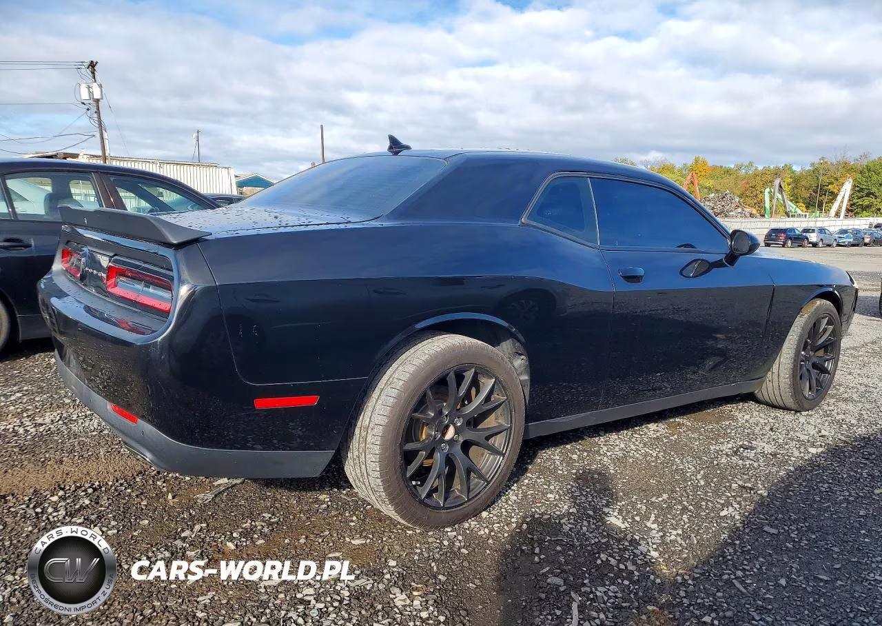 2018 Dodge Challenger Gt VIN:2C3CDZGG2JH311830 - 3