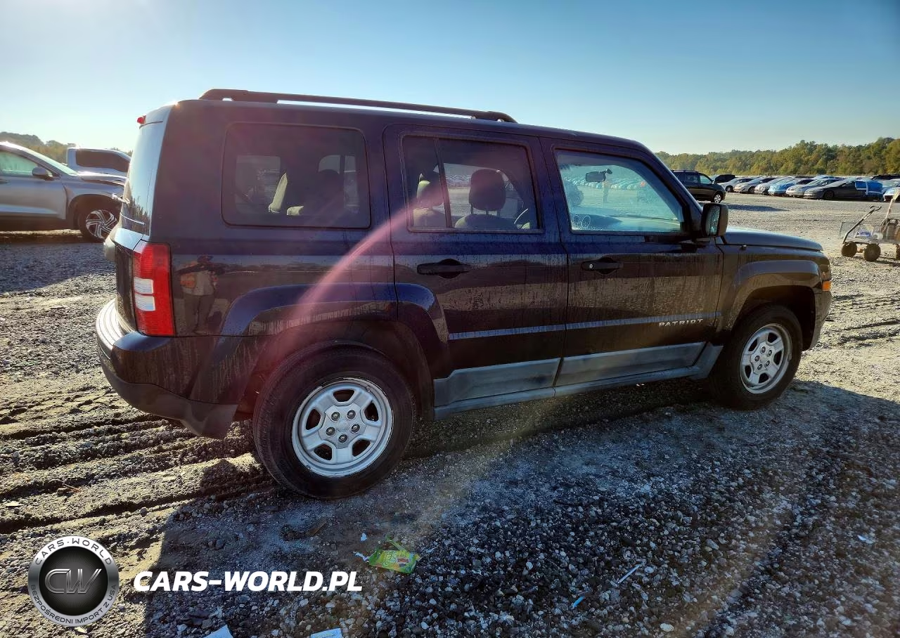 2011 Jeep Patriot Sport VIN:1J4NT1GAXBD208300 - 3