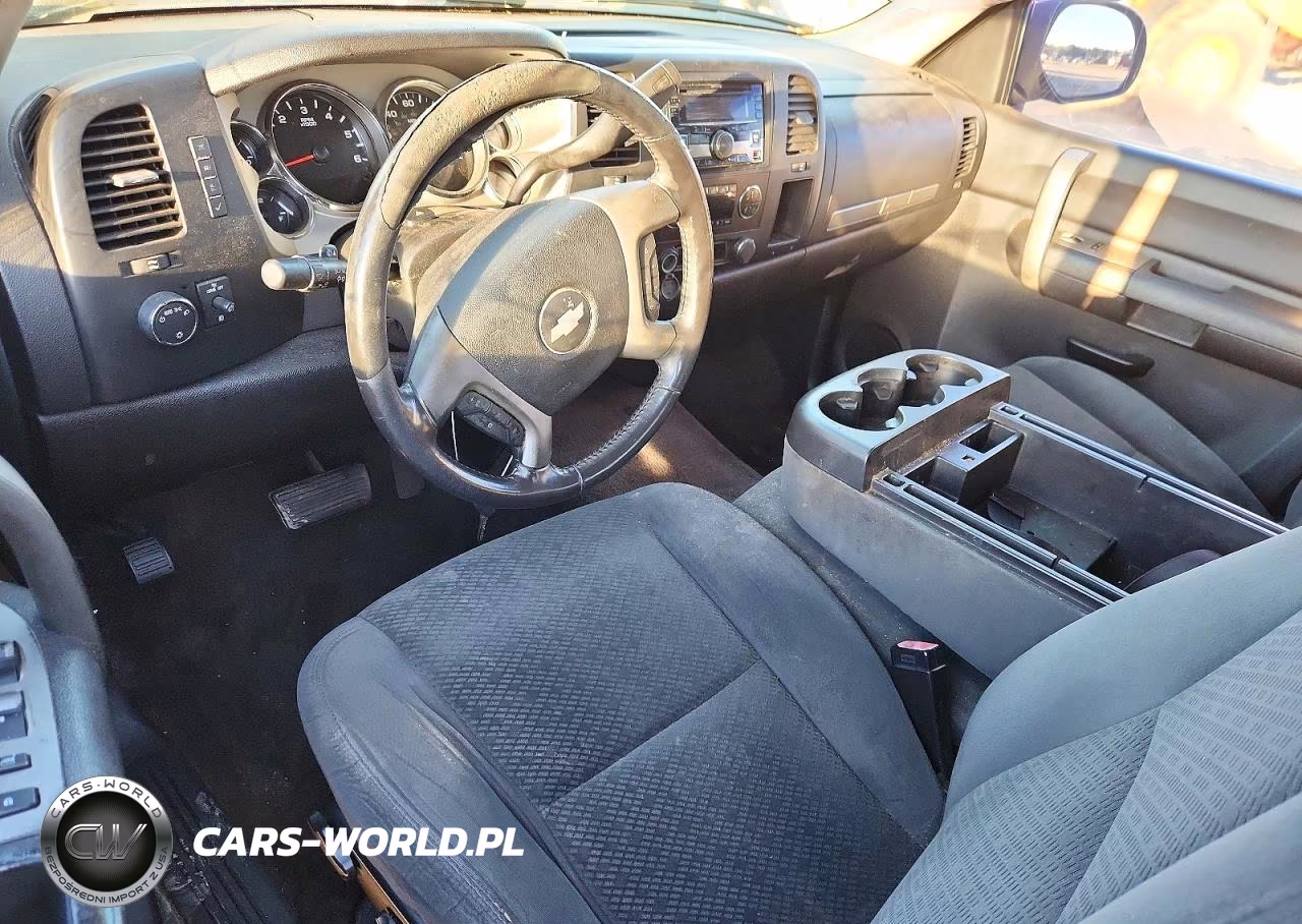 2008 Chevrolet Silverado C1500 VIN:1GCEC19JX8Z239206 - 8