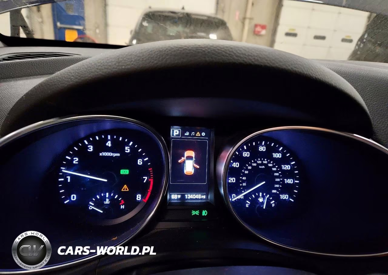 2018 Hyundai Santa Fe Se VIN:KM8SNDHF4JU260840 - 9