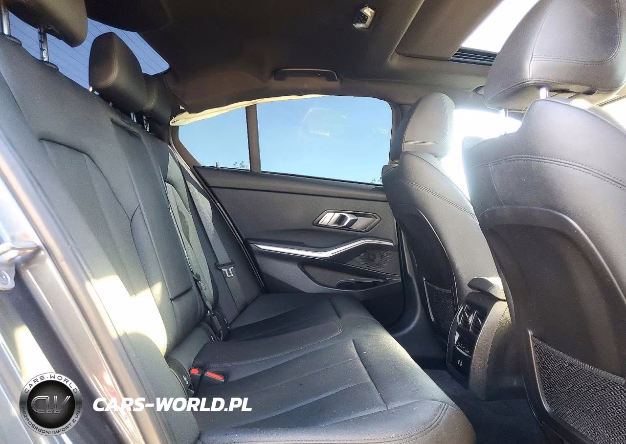 2021 BMW 330I VIN:3MW5R1J09M8B70284 - 10