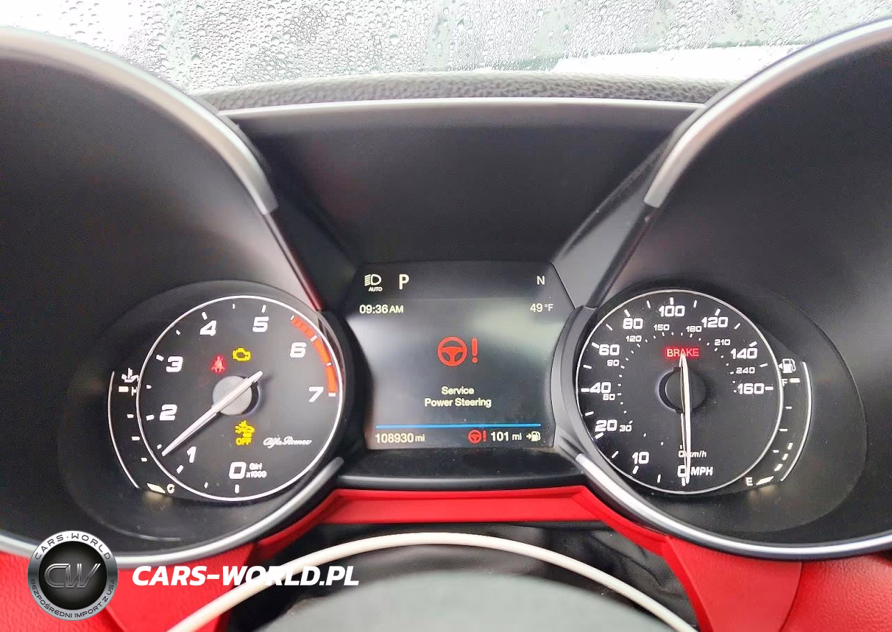 2017 Alfa Romeo Giulia Ti Q4 VIN:ZARFAEEN3H7555977 - 9