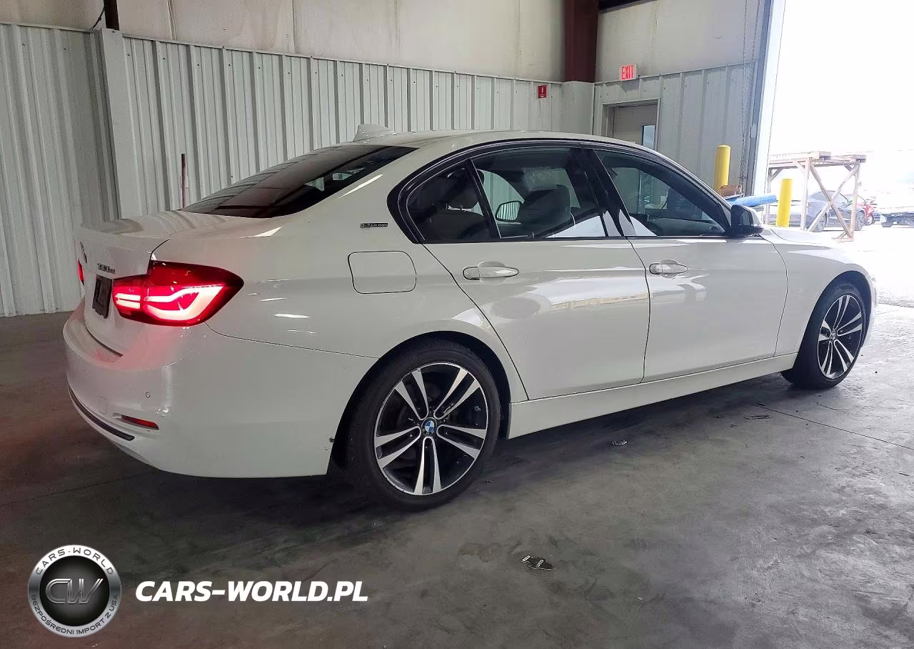 2018 BMW 330E VIN:WBA8E1C53JA179998 - 3