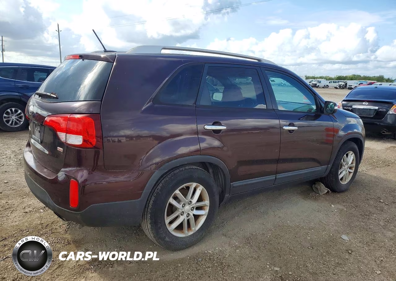 2014 Kia Sorento Lx VIN:5XYKT3A69EG478598 - 3