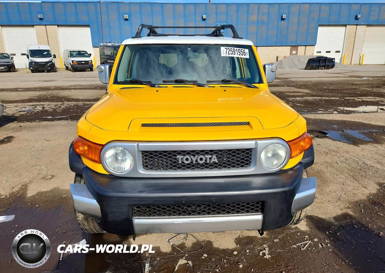 2007 Toyota Fj Cruiser Base VIN:JTEBU11F970058300 - 5
