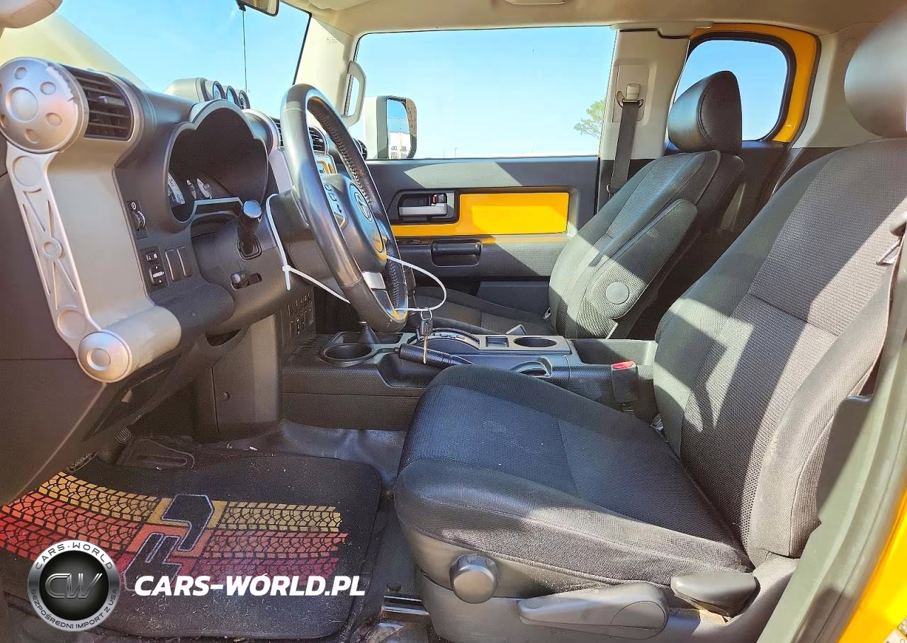 2007 Toyota Fj Cruiser Base VIN:JTEBU11F970058300 - 7