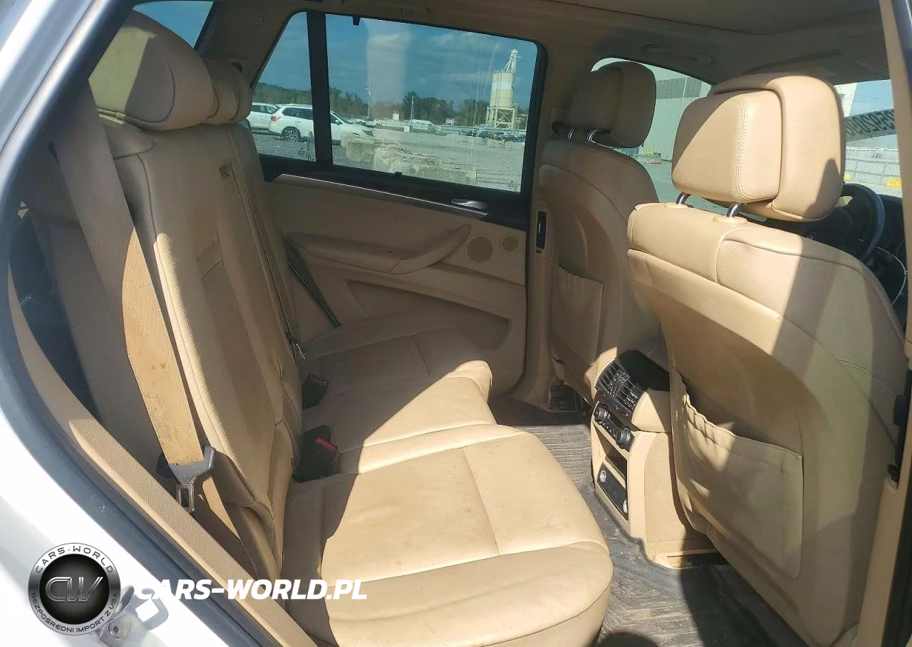 2012 BMW X5 xDrive35D VIN:5UXZW0C50CL665978 - 11