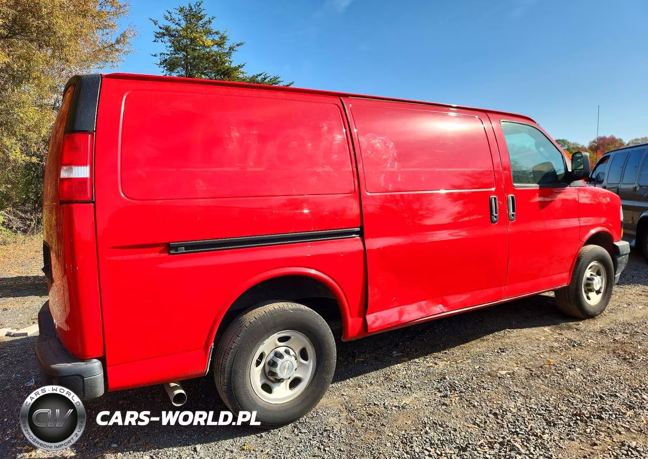 2022 Chevrolet Express G3500 VIN:1GCZGGF79N1158709 - 3