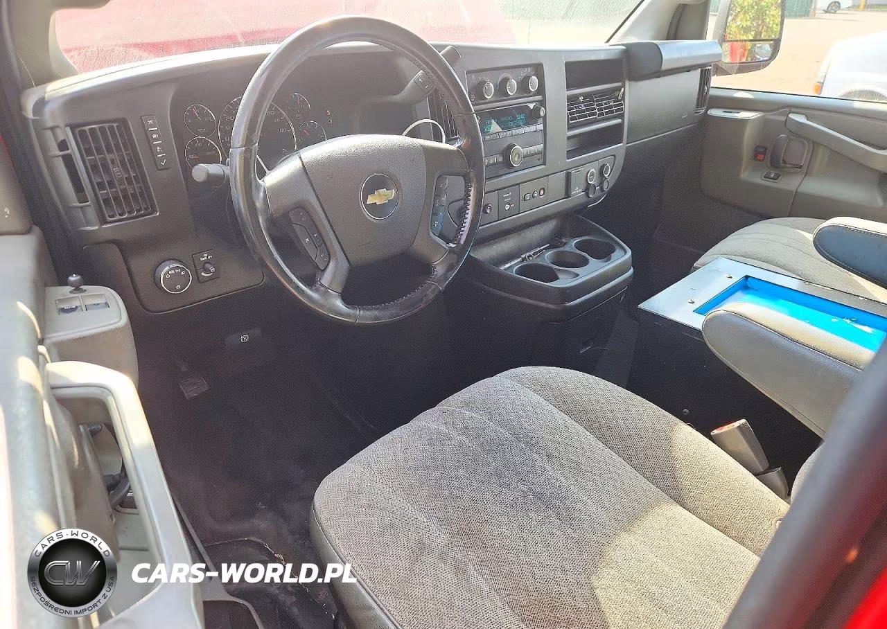 2022 Chevrolet Express G3500 VIN:1GCZGGF79N1158709 - 8