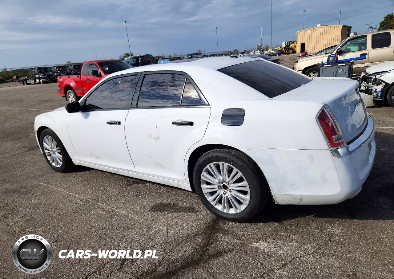 2014 Chrysler 300C VIN:2C3CCAKG1EH157936 - 2