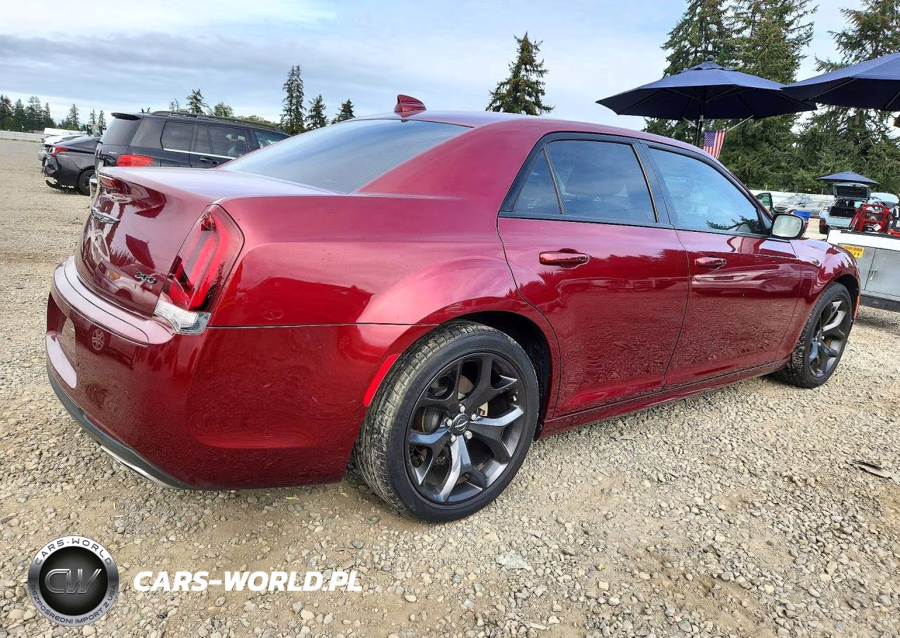 2021 Chrysler 300 Touring VIN:2C3CCAAG3MH609353 - 3