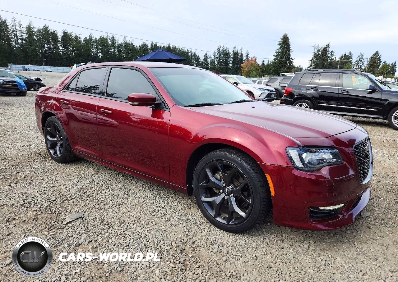 2021 Chrysler 300 Touring VIN:2C3CCAAG3MH609353 - 4