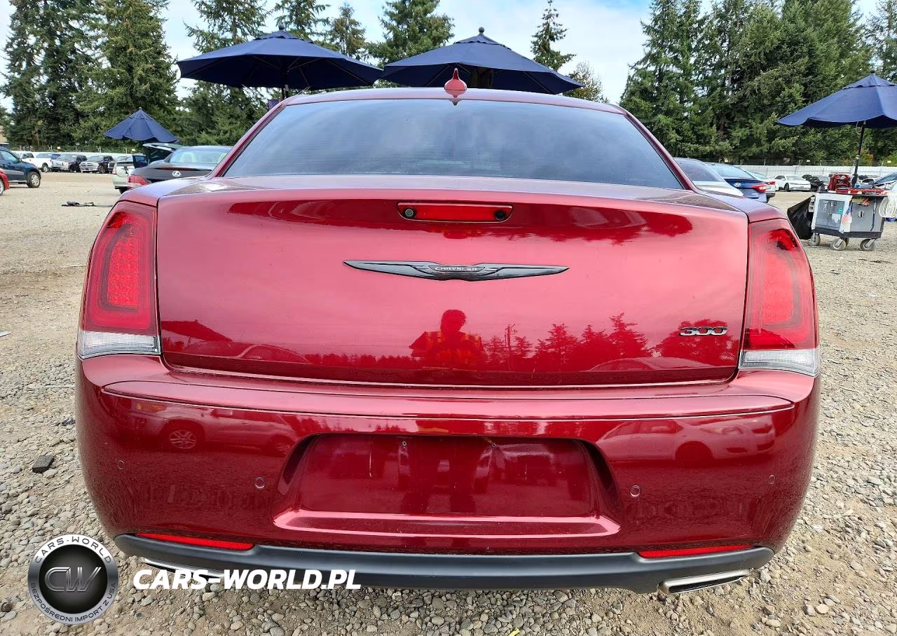 2021 Chrysler 300 Touring VIN:2C3CCAAG3MH609353 - 6