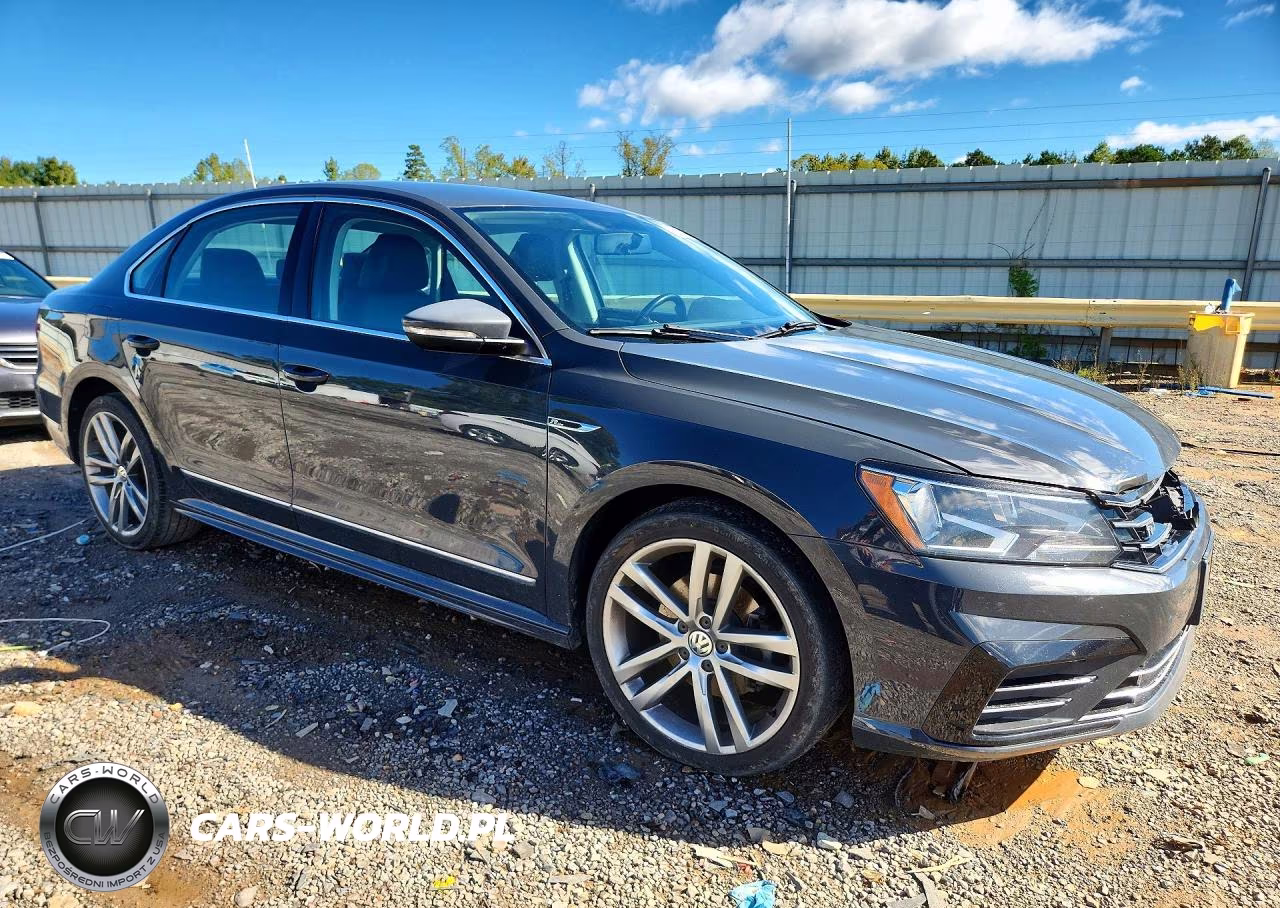 2017 Volkswagen Passat R-Line VIN:1VWDT7A3XHC017082 - 4