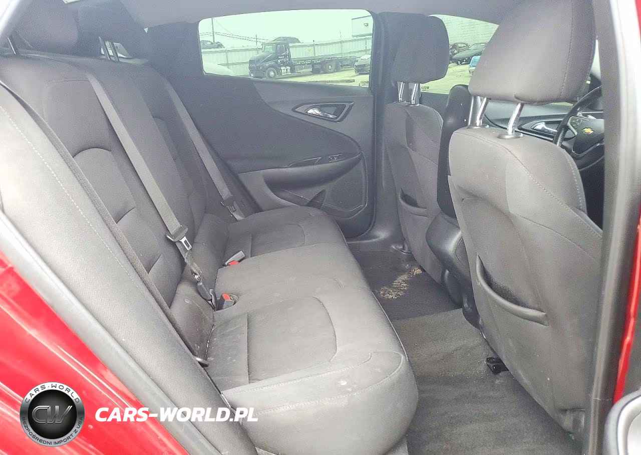 2021 Chevrolet Malibu Rs VIN:1G1ZG5ST4MF066635 - 10
