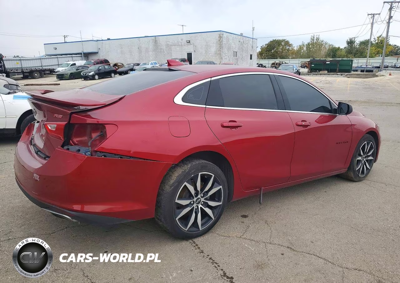 2021 Chevrolet Malibu Rs VIN:1G1ZG5ST4MF066635 - 3