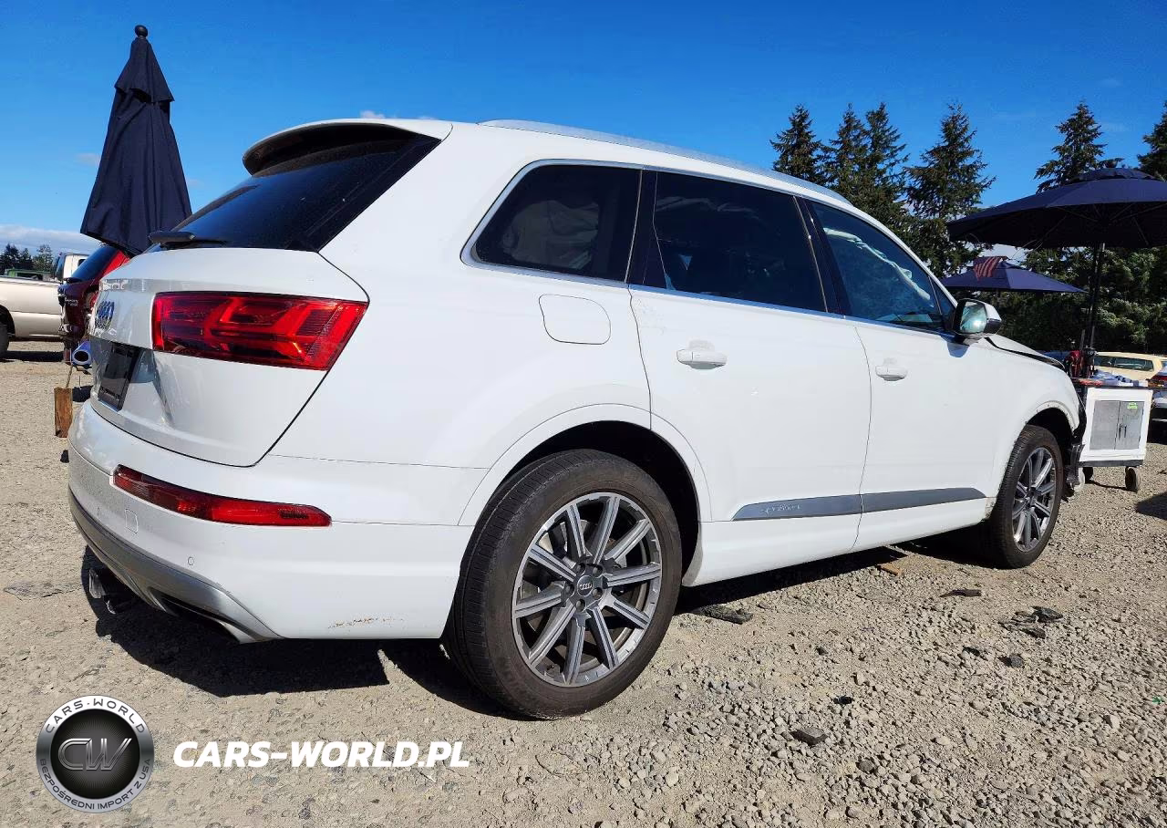 2019 Audi Q7 Premium Plus VIN:WA1LAAF7XKD000985 - 3