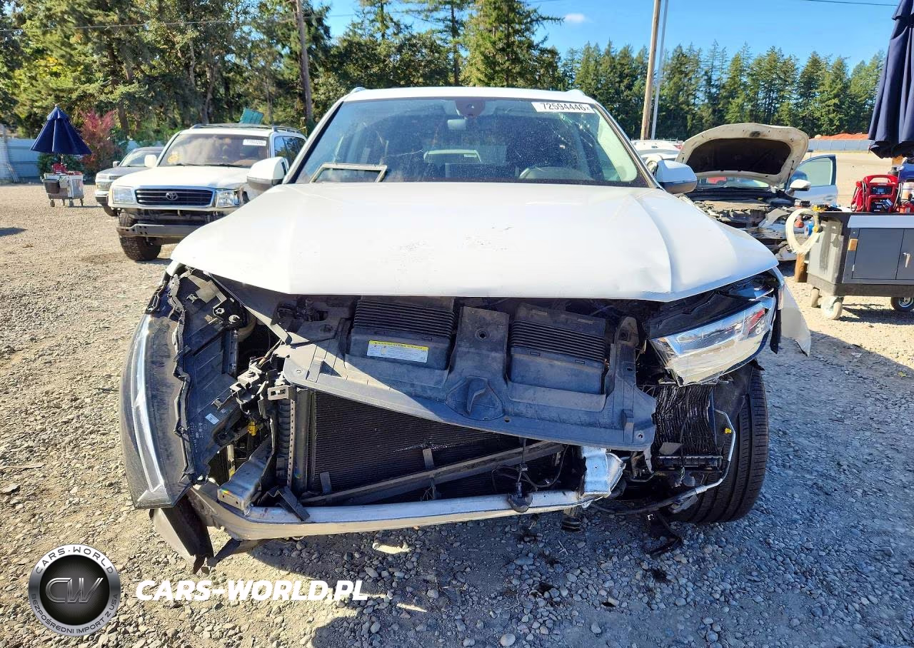 2019 Audi Q7 Premium Plus VIN:WA1LAAF7XKD000985 - 5