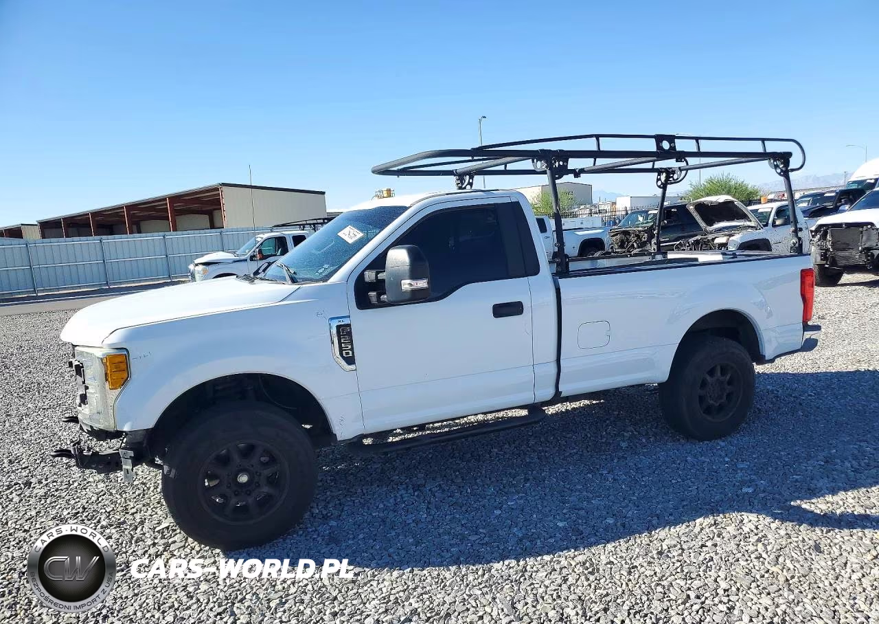 2017 Ford F250 Super Duty VIN:1FTBF2A65HEB23040 - 1