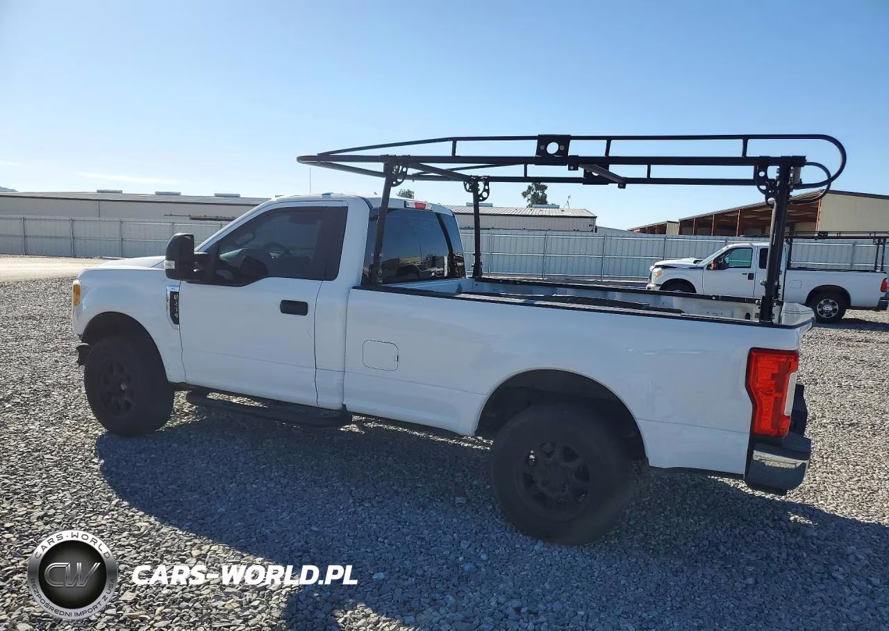 2017 Ford F250 Super Duty VIN:1FTBF2A65HEB23040 - 2