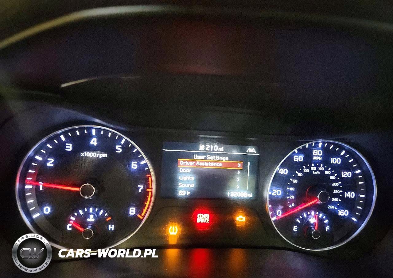 2020 Kia Forte Gt VIN:3KPF44AC0LE168568 - 9