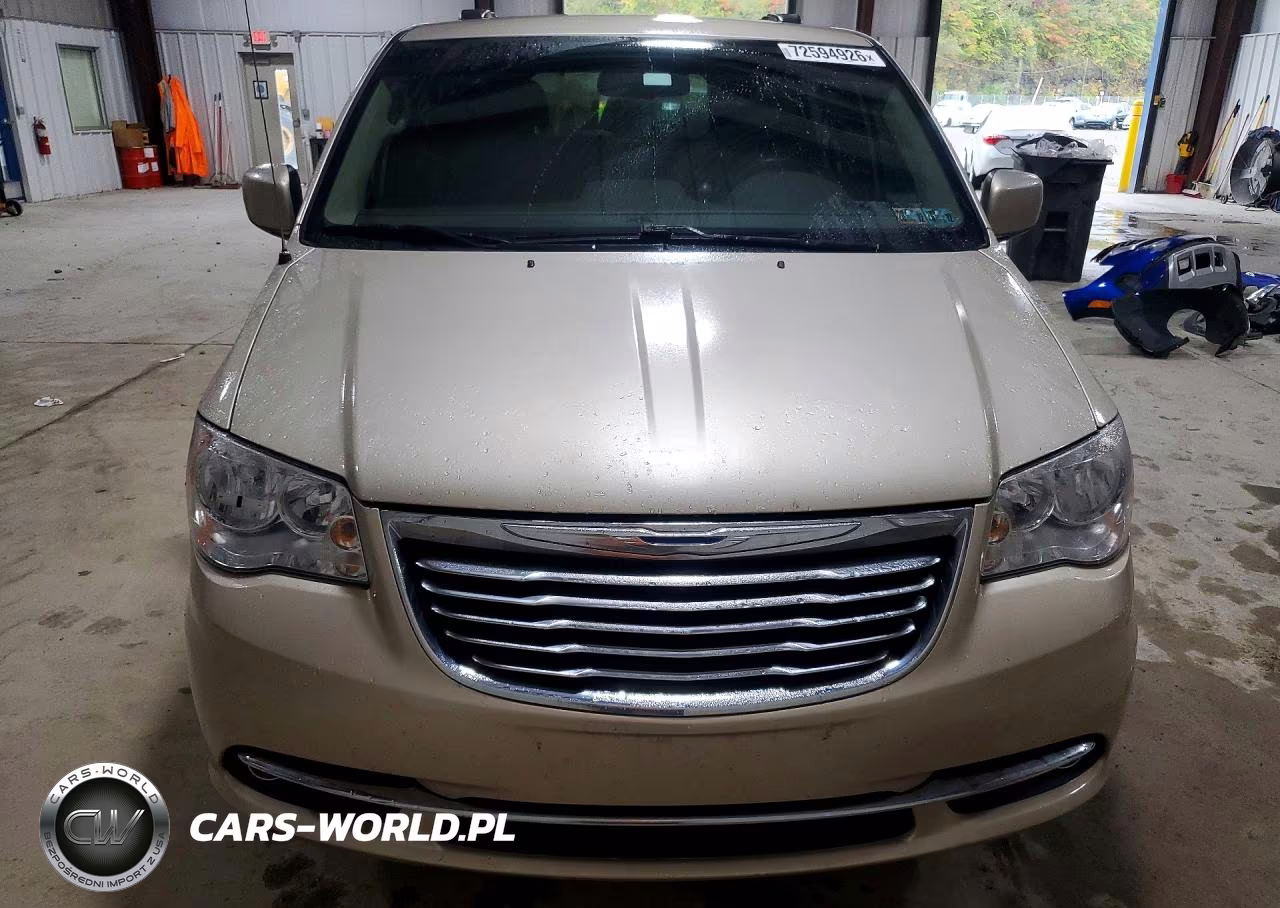 2016 Chrysler Town & Country Touring VIN:2C4RC1BG0GR121707 - 5