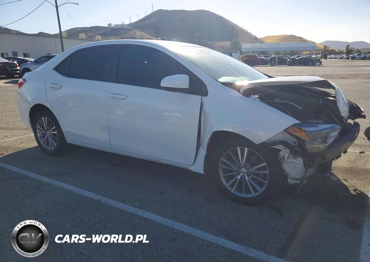 2015 Toyota Corolla Le Plus VIN:5YFBURHE4FP230446 - 4